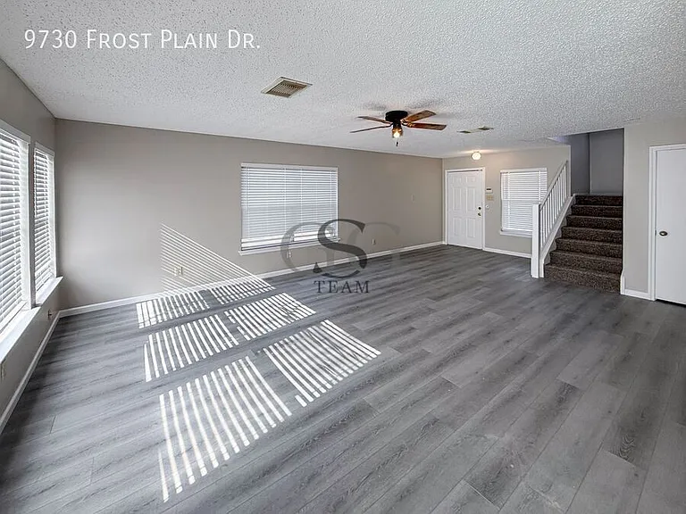 9730 Frost Plain Dr — Photo 23