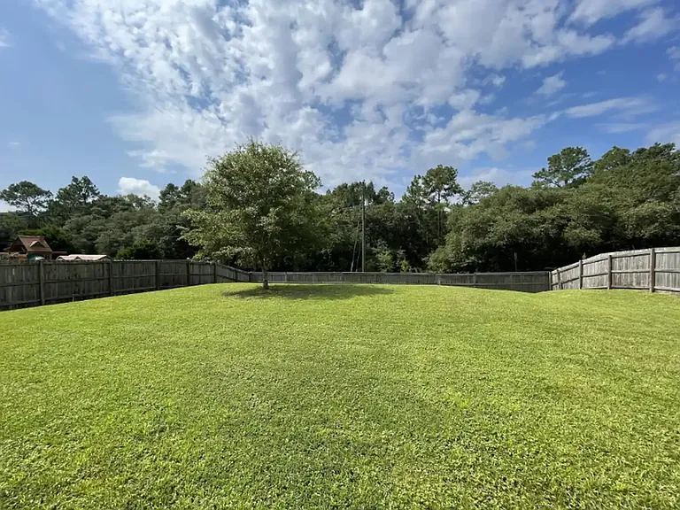 316 Peoria Blvd — Photo 3
