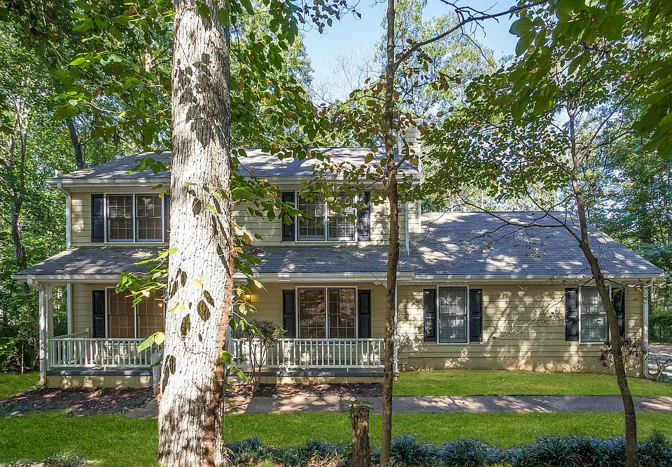 175 Meadowbrook Dr