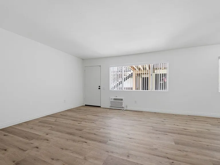 9059 Harness Street — Photo 34
