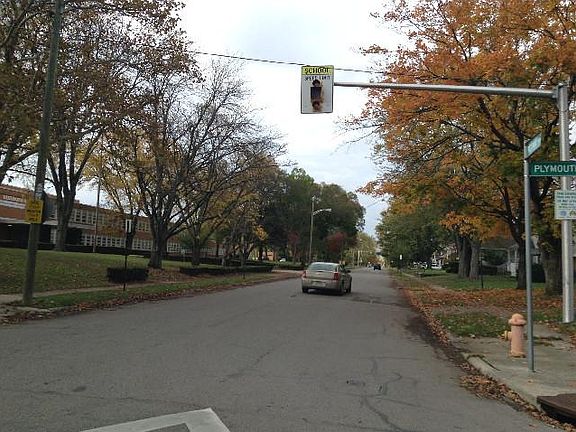 5th image of 448 S Weyant Ave