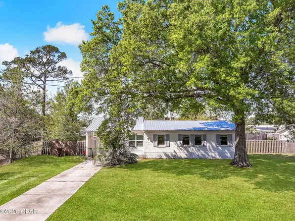 1026 Woodward Ave, Port Saint Joe, FL 32456