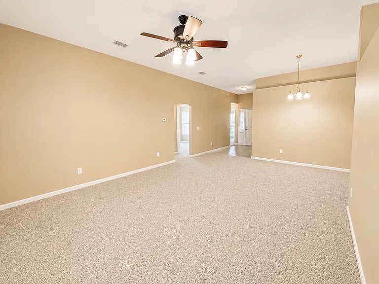 1769 Forest Creek Dr — Photo 4