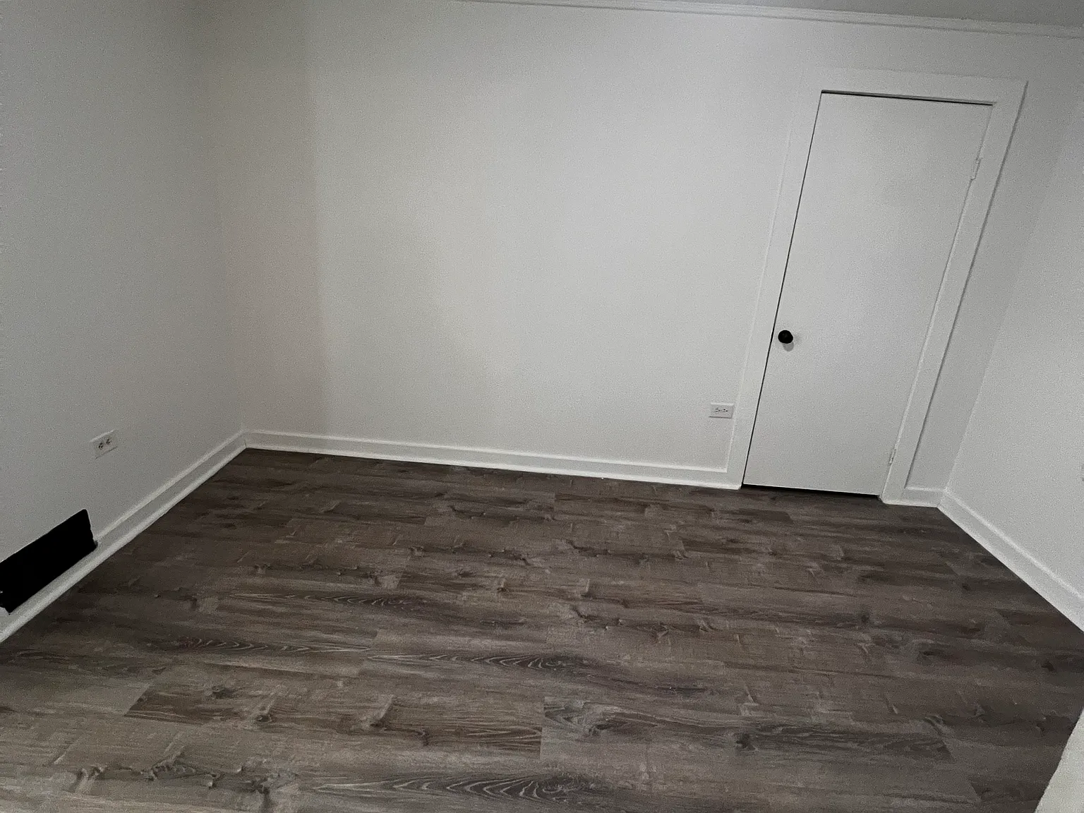 1 bed, 950 sqft, $1,150 — Photo 4