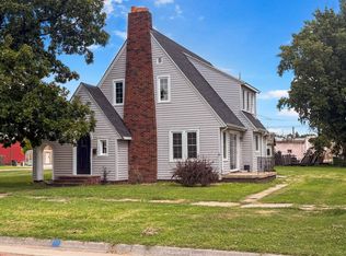 204 S Union St, Stafford, KS 67578