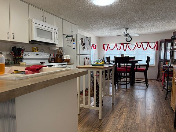 3rd image of 250 Keith Ln #250