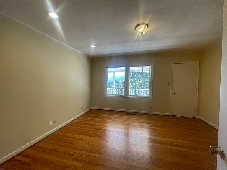 22505 Rolling Hills Rd — Photo 33