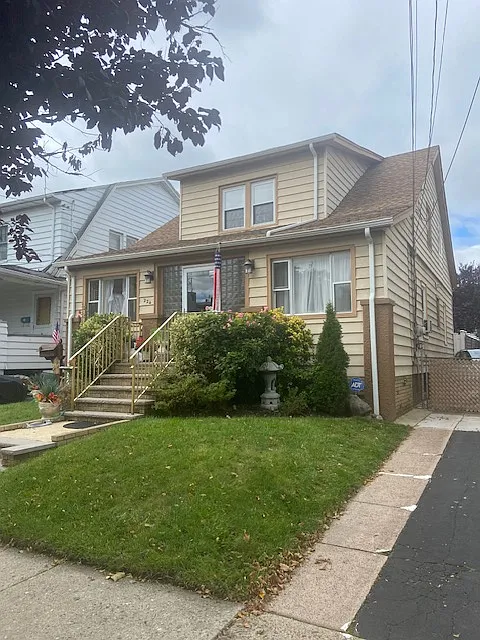 2 bed, $2,250 — Photo 1