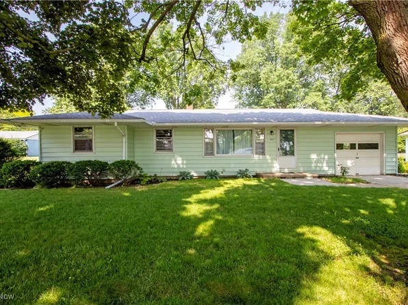 229 Smucker St, Orrville, OH 44667