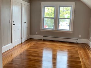 93 Bucklin St FLOOR 3, Pawtucket, RI 02861