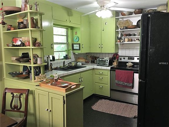 5th image of 1113 Alhambra Way S