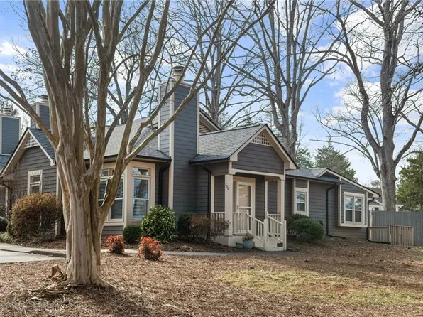 206 Tabor View Ln, Winston Salem, NC 27106