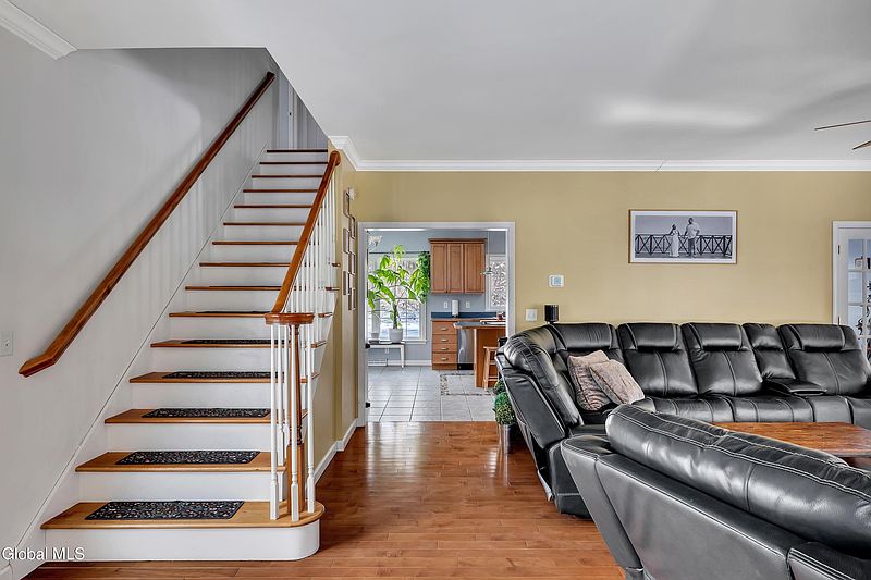 3rd image of 17 Terrace Road