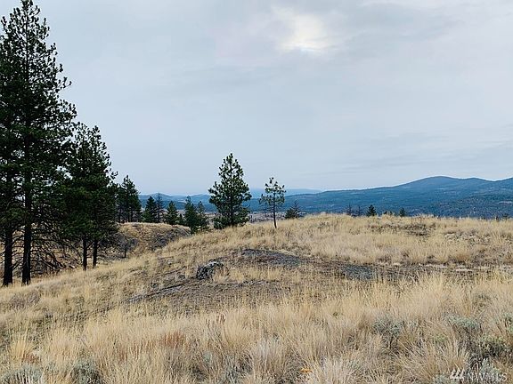 2nd image of 136 Point Dr
