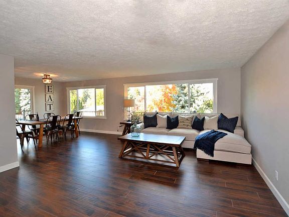 5th image of 2720 E Mount Vernon Ct