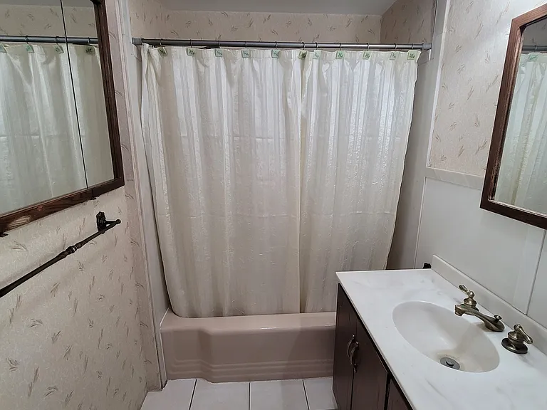 709 Grattan St #709 — Photo 22