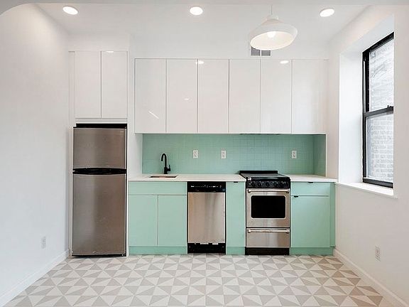 2nd image of 487 Clinton Ave #2A
