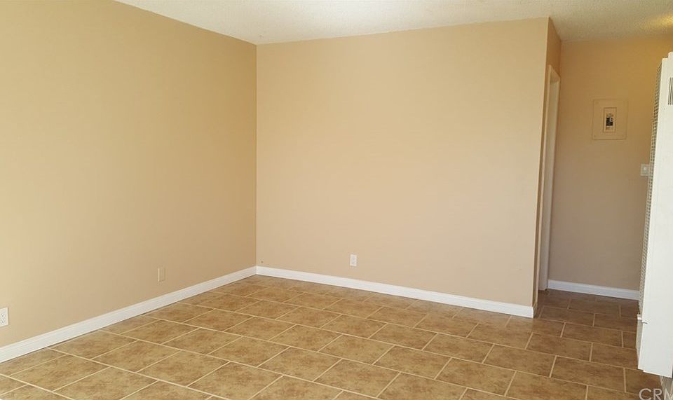 1st image of 648 Crescent Ave