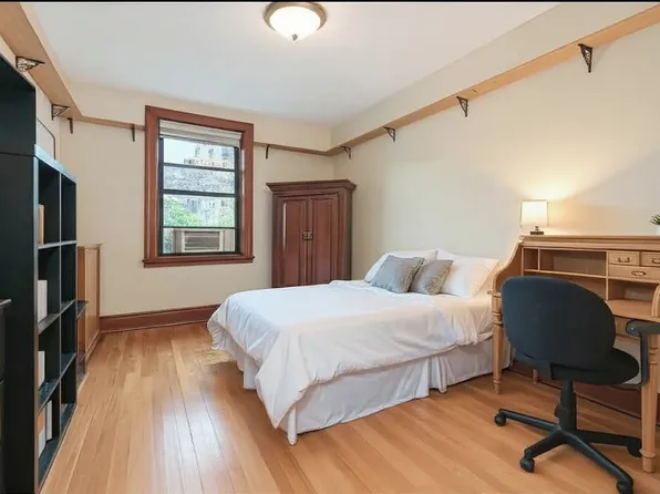 15 Fort Washington Avenue image 2 of 15