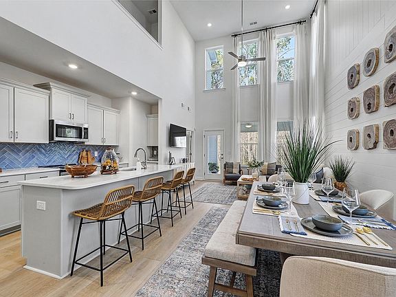 5th image of 244 Layla Way #201