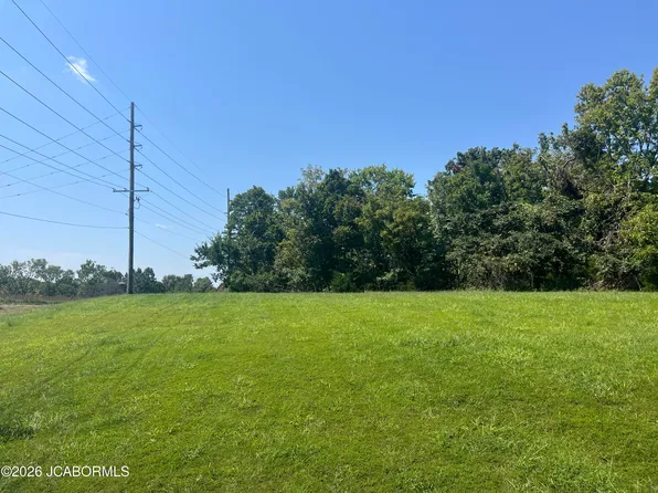 305 Nishodse Blf, Jefferson City, MO 65101