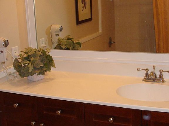5th image of 955 Registry Blvd #107L