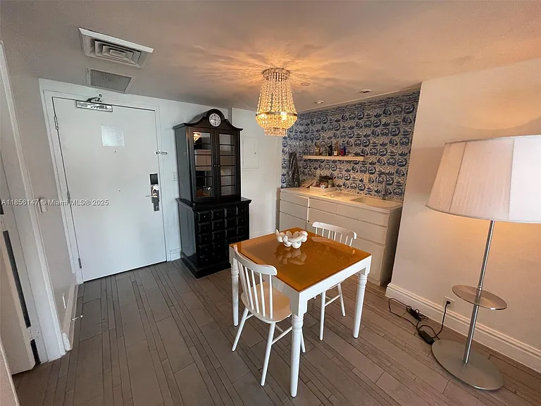 1100 West Ave #322 — Photo 29