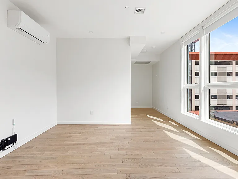 71 Richmond St #5 — Photo 11