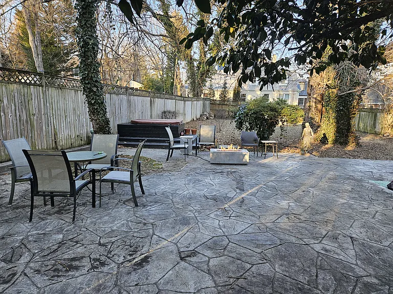 1817 Parkside Dr NW — Photo 7