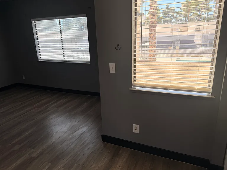 2619 Aracatuba Ave — Photo 7