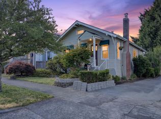 912 N 67th St, Seattle, WA 98103
