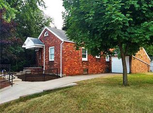 4933 Flanders Rd, Toledo, OH 43623