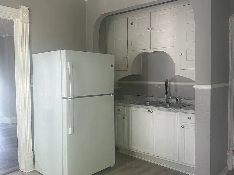 106 Pond Ln #1 — Photo 1