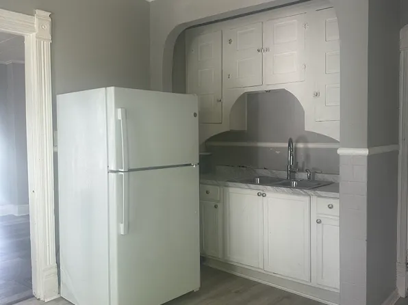 106 Pond Ln APT 1, Syracuse, NY 13208