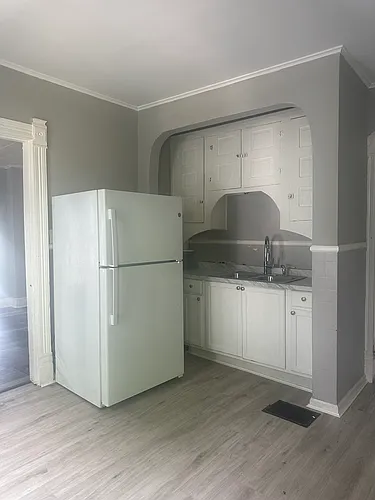 106 Pond Ln #1 Photo 1