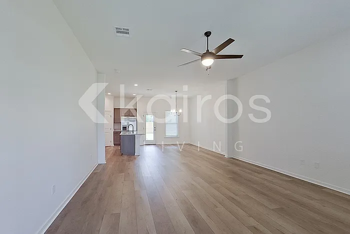 200 Acoustic Ln — Photo 5