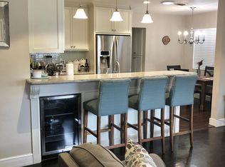 220 E 51st St, Long Beach, CA 90805