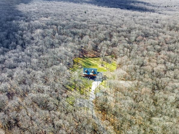 219 Wild Cat Rd, Windber, PA 15963