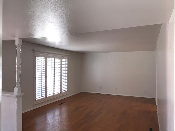 2nd image of 9637 Gairloch Dr