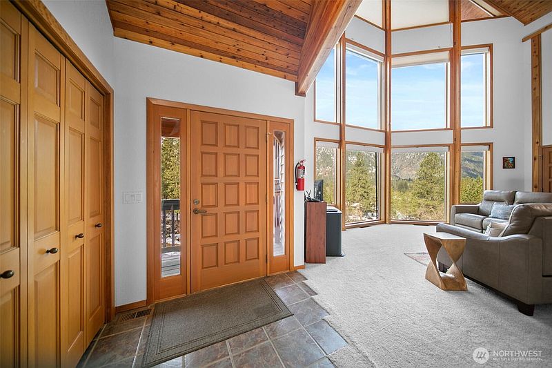 4th image of 219 Dempsey Road