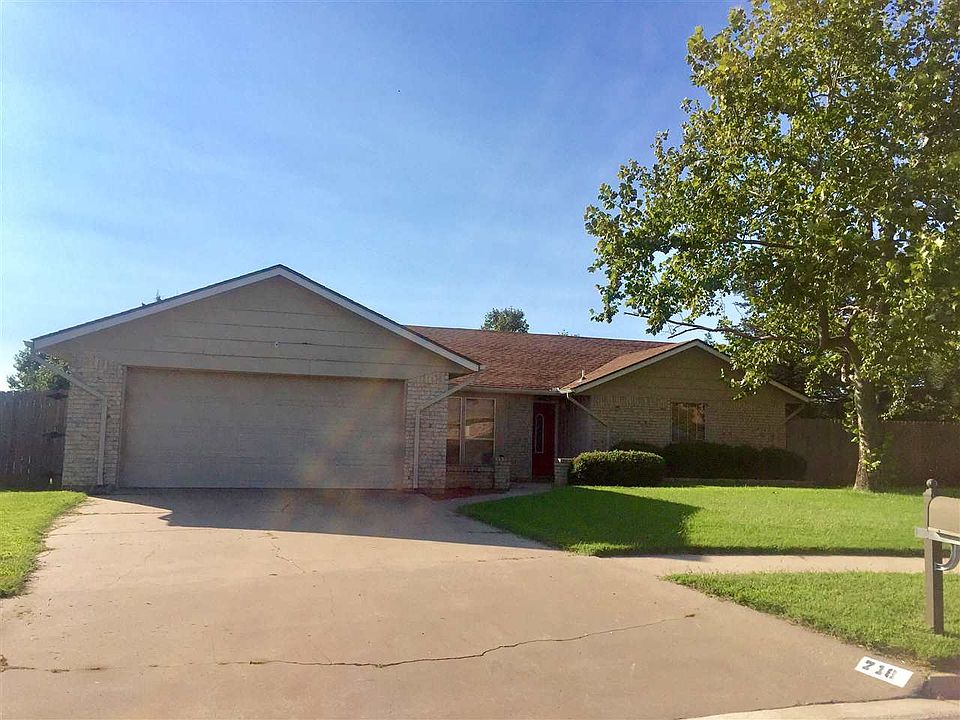 1st image of 718 SW Englewood Dr