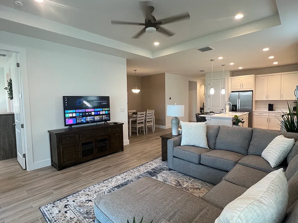 8828 Oceana Way