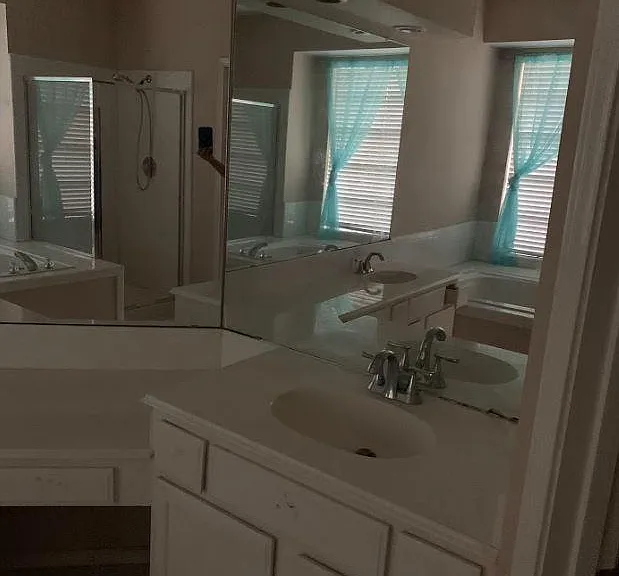 6810 Springcrest Dr — Photo 13