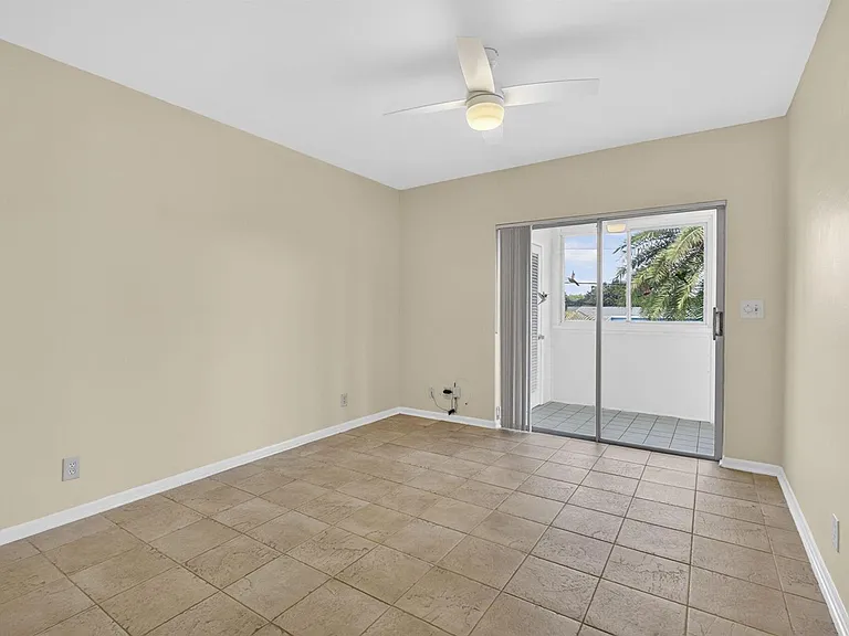 3402 Cynthia Ln #201 — Photo 28