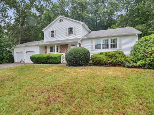 14 Glenvale Street, Waterford, CT 06385