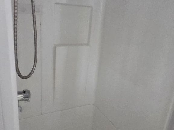 5th image of 223 West St #2