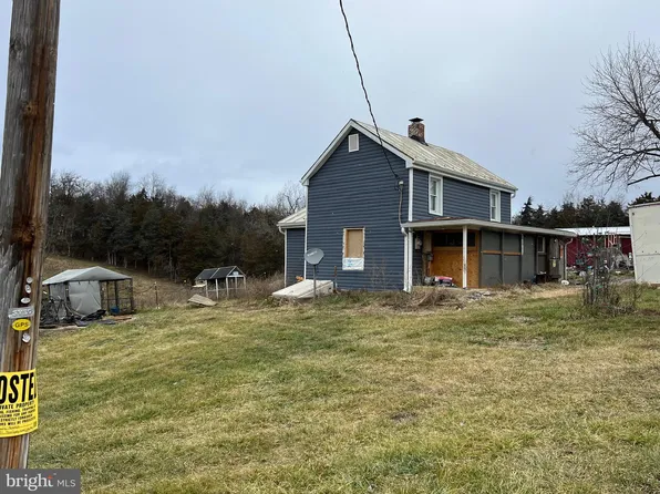 2911 Hamburg Rd, Edinburg, VA 22824