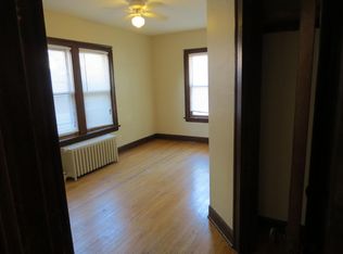 819 Muirfield Ave #1, Waukegan, IL 60085