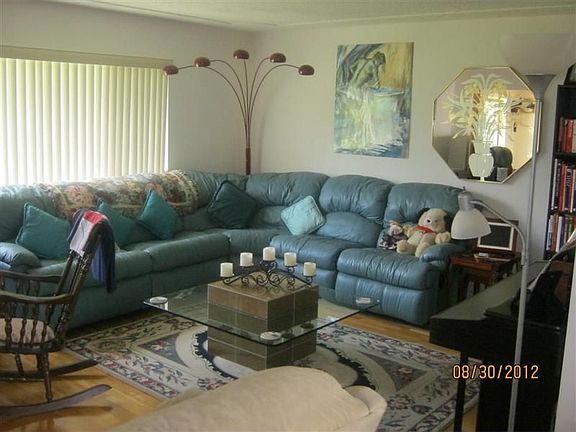 3rd image of 2311 Country Club Dr