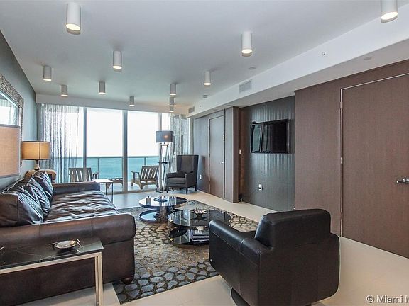 4th image of 18201 Collins Ave #5204